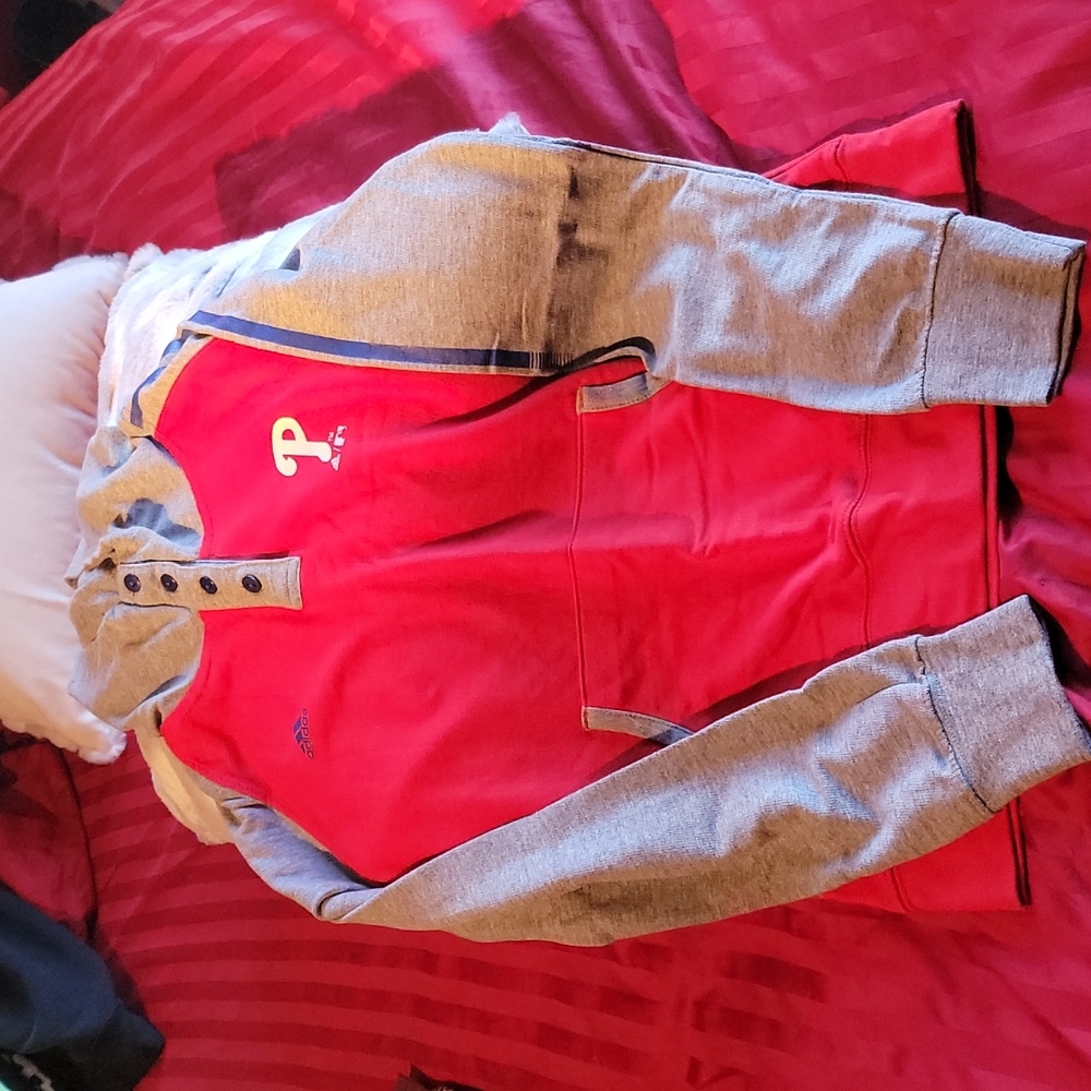 Adidas Philadelphia Phillies Red thin Hoody Size Small